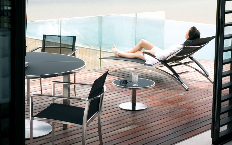 ROYAL BOTANIA BAIN DE SOLEIL CHAISE TABLE BASSE o-zon