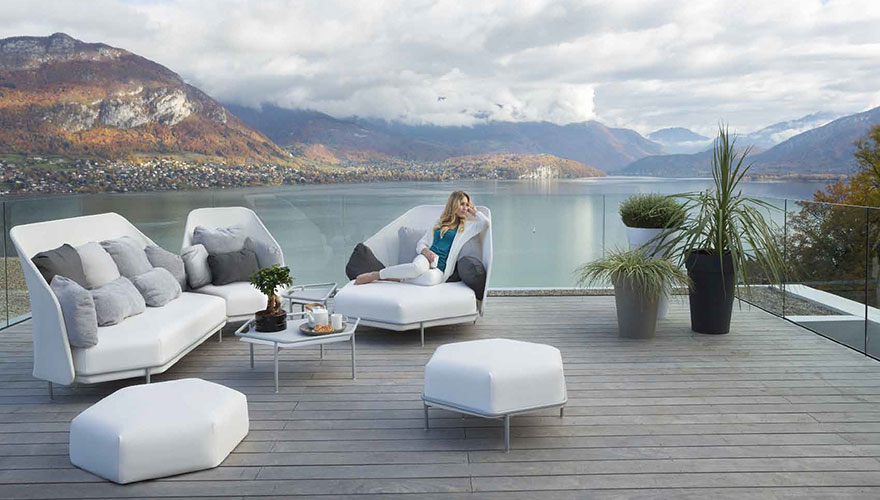 Salon - coussins - table basse - pouf - Hive
