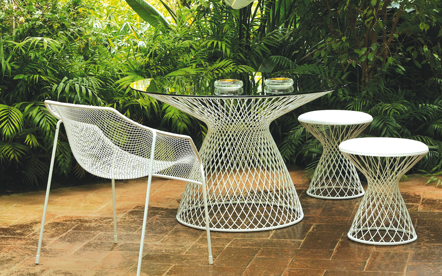 Emu FAUTEUIL TABOURET TABLE heaven