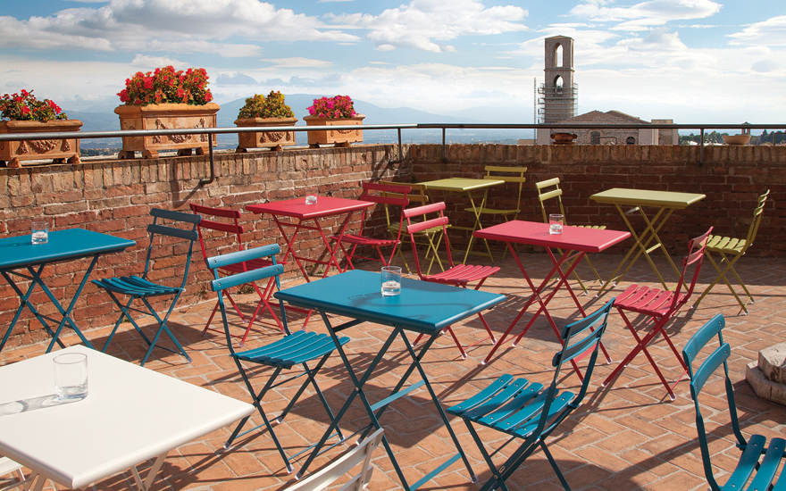 emu CHAISE TABLE PLIANTE arcenciel