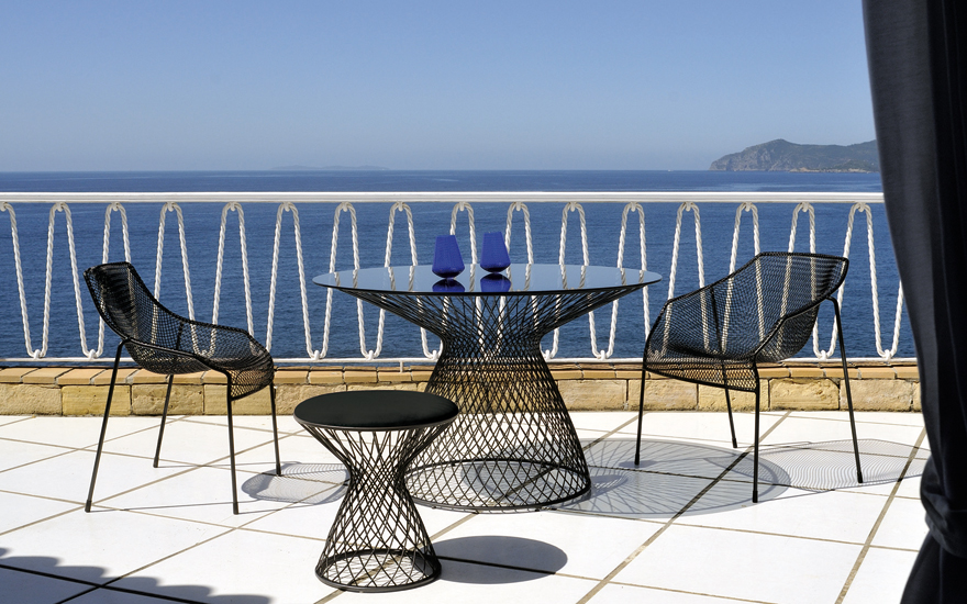 emu FAUTEUIL TABOURET TABLE heaven
