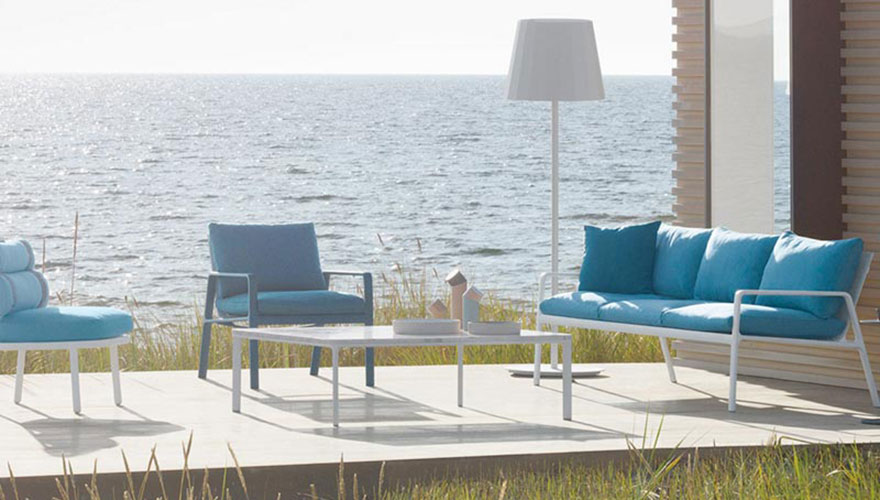 KETTAL Canapé - fauteuil bas - table basse - fauteuil bas Roll - lampe extérieure Park-life